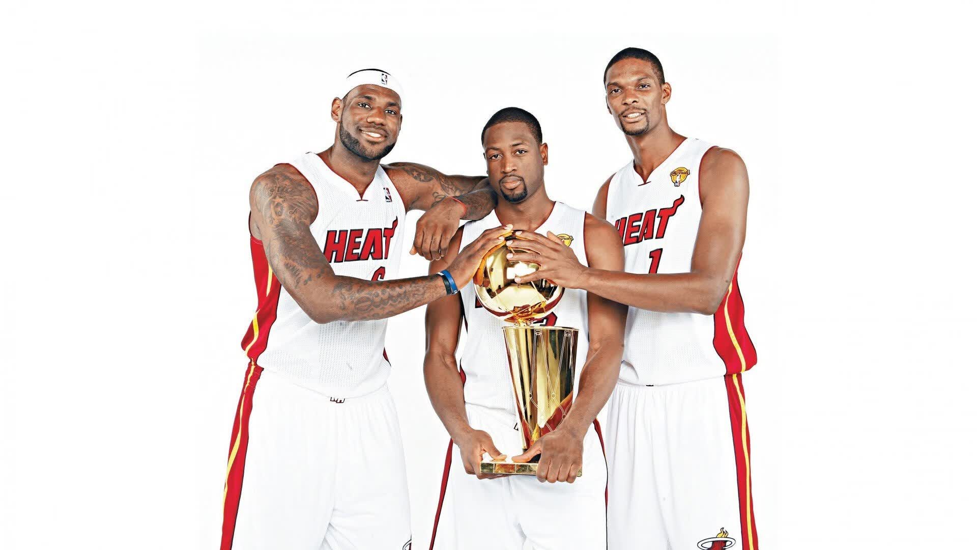 体育界的魔幻现实主义终极大乱炖,波尔图临场应变、多特蒙德备战NBA、深圳男篮换血为欧超杯